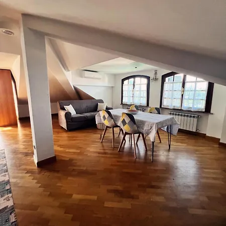Appartamento Mansardato Con Vista Lago Peschiera del Garda Exterior photo
